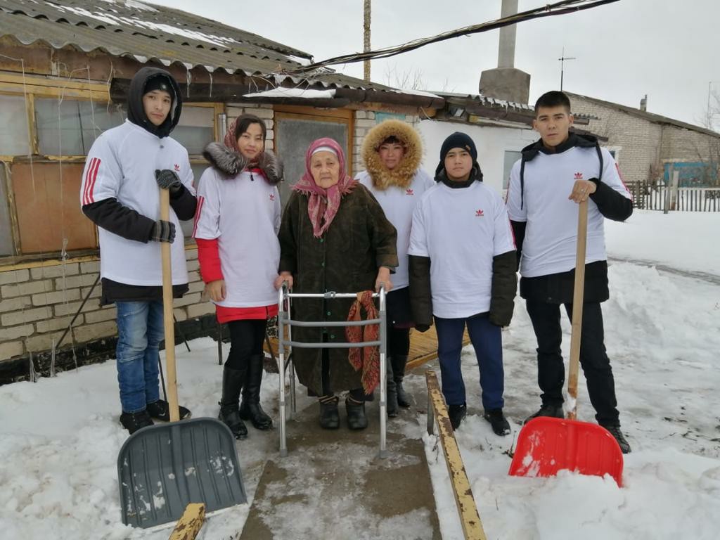 Адресная помощь одиноким пожилым людям в рамках проекта «Birgemiz:Qamqor»