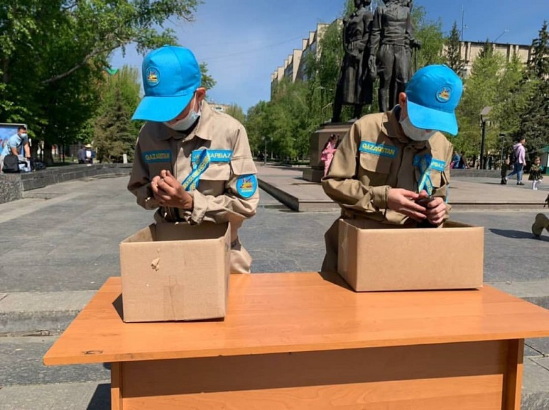 Волонтеры "Ақжайық жастары" провели экскурсию в мемориальный музей им.М. Маметовой